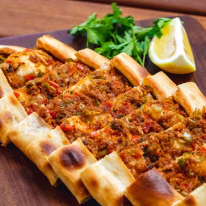 KEEMA NAAN LAMB/CHICKEN